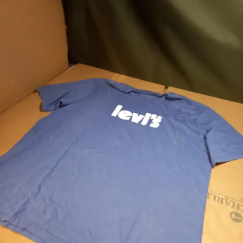 LIGHT BLUE LEVIS'S T-SHIRT SIZE L