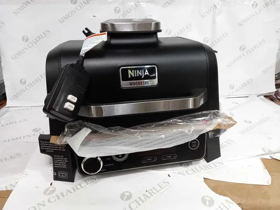 BOXED NINJA WOODFIRE ELECTRIC BBQ GRILL & SMOKER WITH AIR FRY FUNCTION OG701UKQ