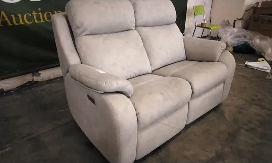 QUALITY BRITISH DESIGNED & MANUFACTURED G PLAN KINGSBURY 2 SEATER POWER RECLINER STINGRAY PLATINUM SUEDE SOFA