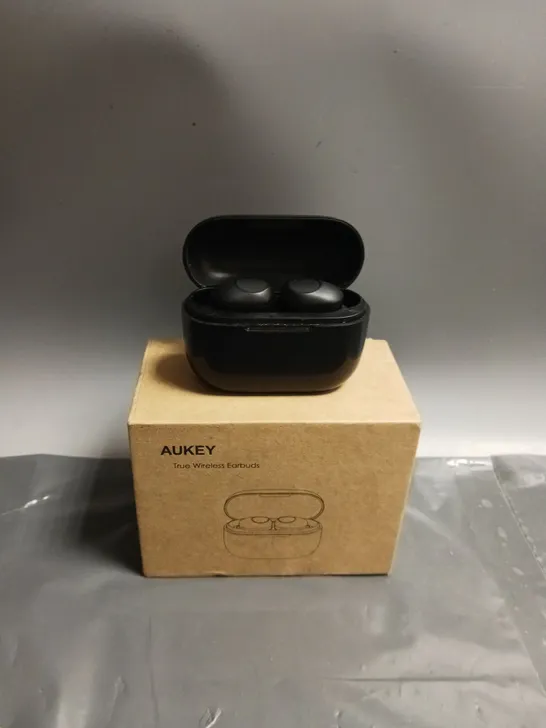 AUKEY TRUE WIRELESS EARBUDS BLACK EP-T31