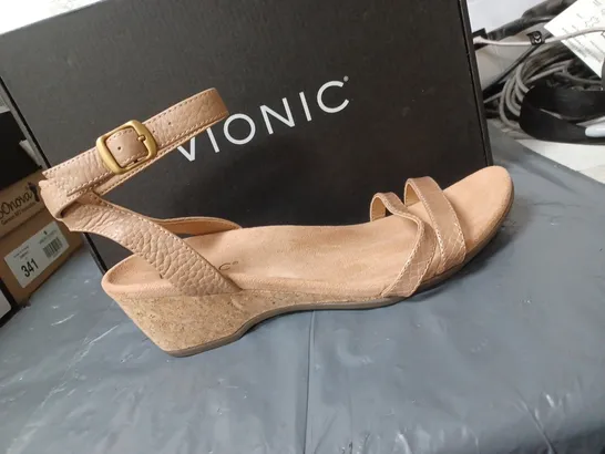 BOXED PAIR OF WEDGE HEELED SANDALS IN TAN COLOUR SIZE UNSPECIFIED 