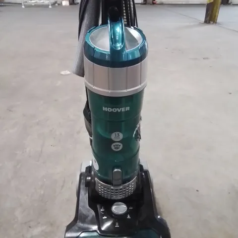 UNBOXED HOOVER BREEZE EVO VACUUM