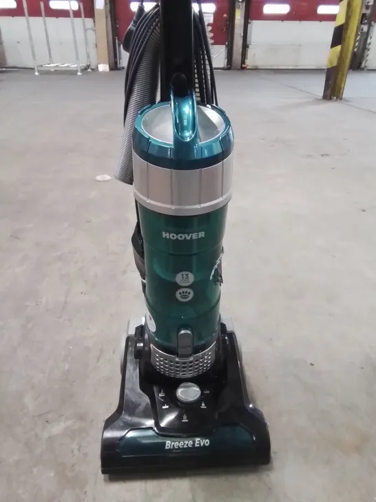 UNBOXED HOOVER BREEZE EVO VACUUM