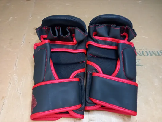 MMA TRAINING GLOVES