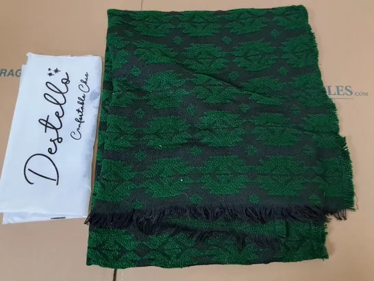 LOT OF 5 BRAND NEW DESTELLO GREEN OVERSIZED SCARFS 