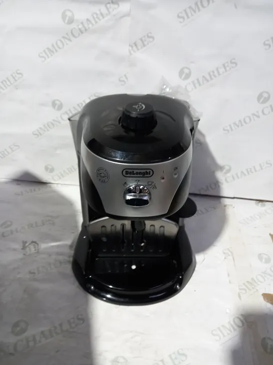 DE'LONGHI TRADITIONAL PUMP ESPRESSO COFFEE MACHINE