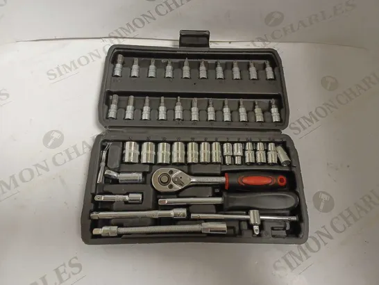 46 PCS SOCKET WRENCH SET