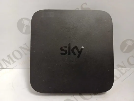 SKY STREAM PUCK BOX - BLACK