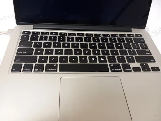 APPLE MACBOOK PRO (A1502 EARLY 2015)