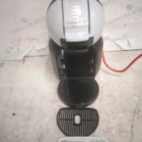 BOXED NESCAFE DOLDE GUSTO COFFEE MACHINE