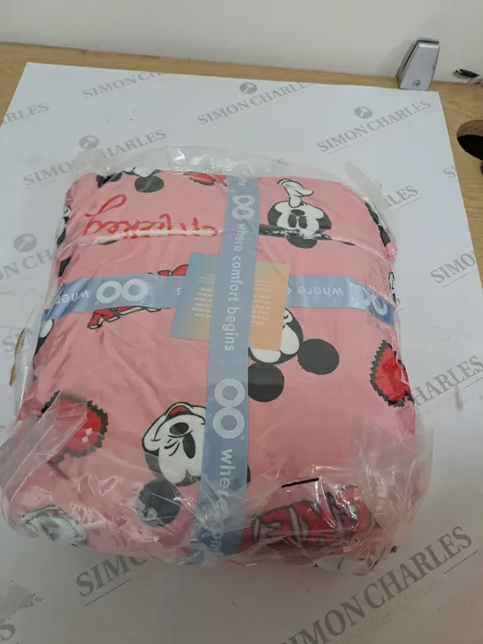 OO ADULT PINK MICKEY MOUSE THROW 