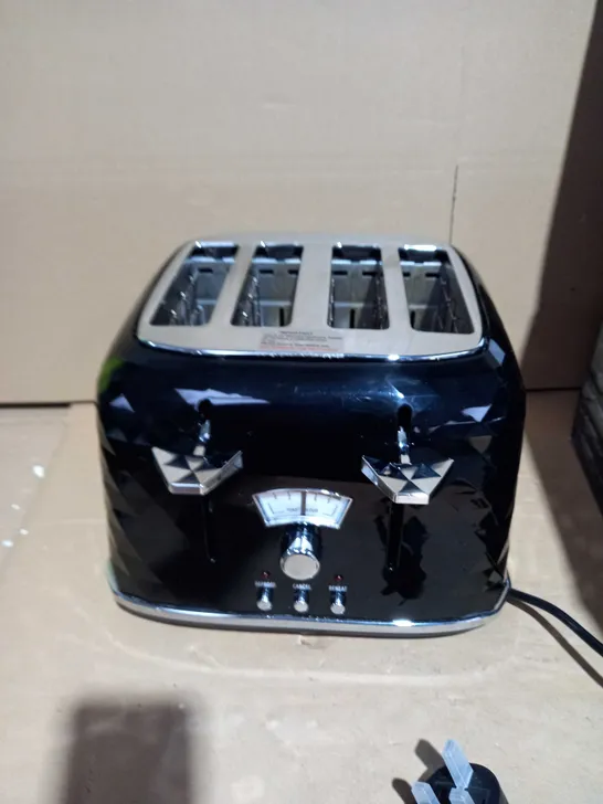 DE'LONGHI BRILLANTE CTJ4003BK 4-SLICE TOASTER