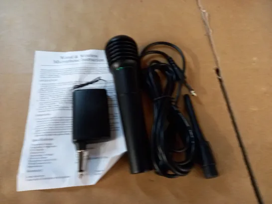 WIRED AND WIRELESS MICROPHONE