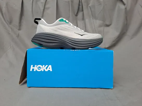 BOXED PAIR OF HOKA U BONDI 8 TS SHOES IN GREY/GREEN UK SIZE 6