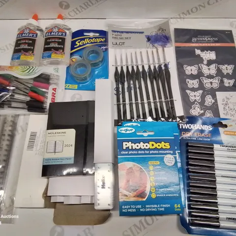 LOT OF 19 ASSORTED BRAND NEW STATIONERY ITEMS TO INCLUDE DETAIL BRUSHES, PRESS PLATE AND DIE SET AND SELLOTAPE