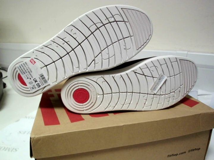 fitflop rally high top