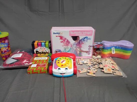 MEDIUM BOX OF ASSORTED TOYS AND GAMES TO INCLUDE BUTTERFLY WINGS, SPIDERMAN COSTUME AND DOBBLE CONNECT