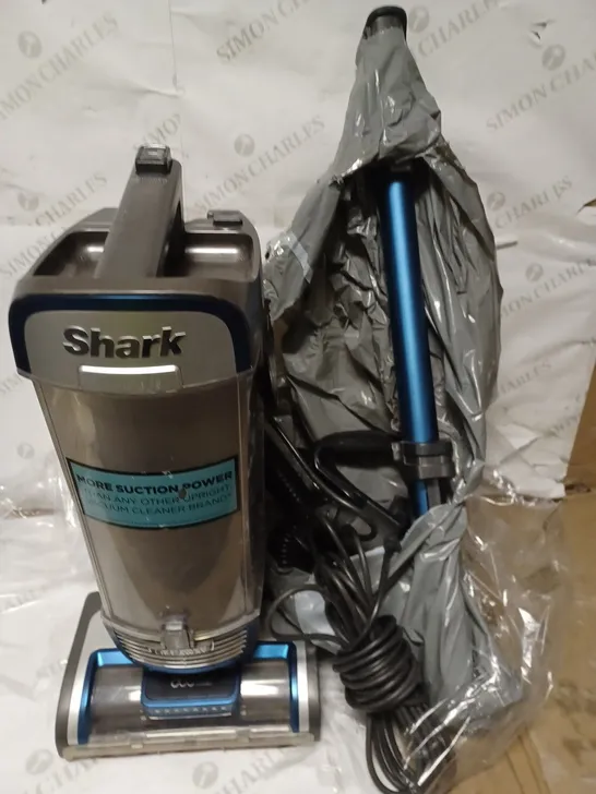 SHARK UPRIGHT VACUUM CLEANER NZ850UKT 