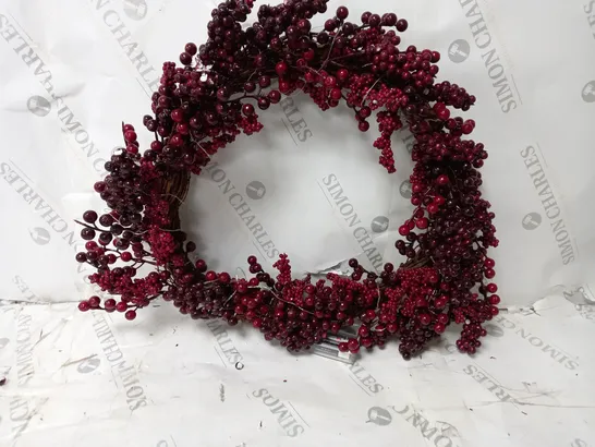 PRE-LIT MIXED BERRY WREATH