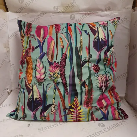 ISOBELLA RAE FLORAL VELVET DIGITAL PRINT CUSHION. 