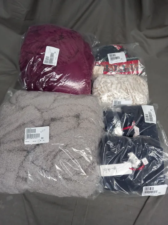 BOX OF APPROXIMATELY 12 ASSORTED CLOTHING ITEMS TO INCLUDE LOUNGE SET, CARDIGAN, TROUSERS ETC