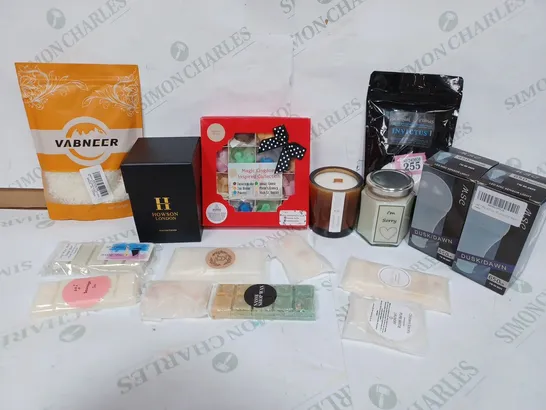 BOX TO CONTAIN APPROXIMATELY 25 ASSORTED RELAXATION & HOME GOODS ITEMS, INCLUDES CANDLES, WAX MELTS AND LIGHT BULBS 