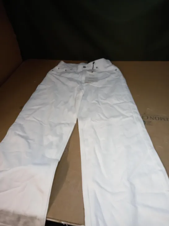 PULL AND BEAR DENIM WIDE LEG JEANS IN WHITE SIZE 12