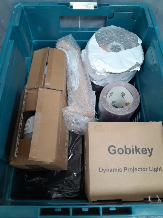 APPROXIMATELY 6 ASSORTED HOUSEHOLD ITEMS LED LIGHTS , PROJECTOR LIGHT , SANDPAPER , ETC 