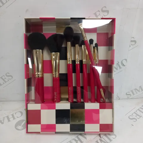 SPECTRUM 8 PIECE CHECKMATE BRUSH SET