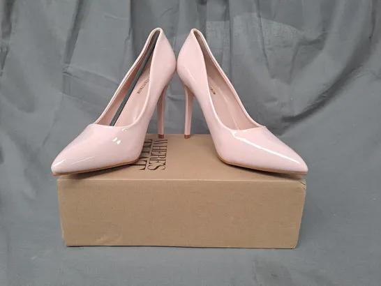 BOXED PAIR OF WHERE'S THAT FROM POINTED TOE HIGH HEEL SHOES IN PINK EU SIZE 39