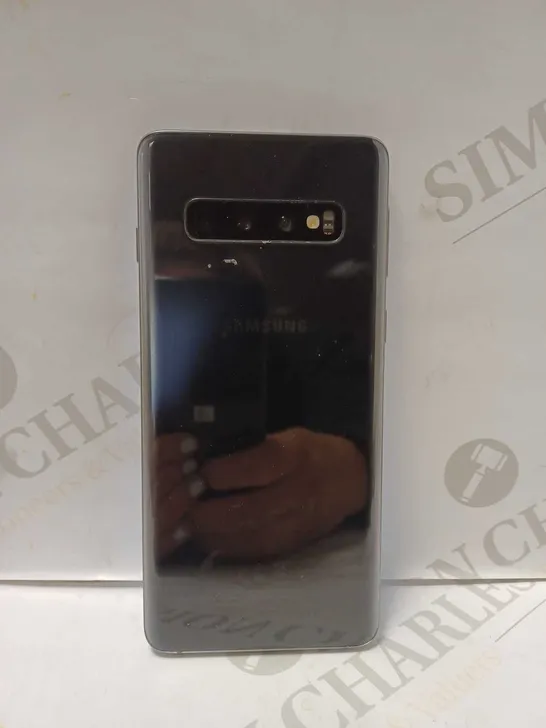 SAMSUNG GALAXY S10 - BLACK 