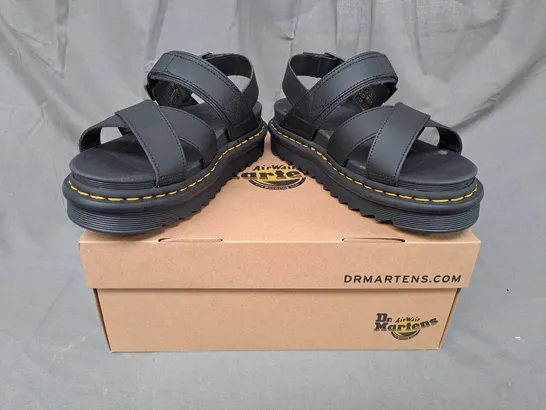 BOXED PAIR OF DR MARTENS OPEN TOE SANDALS IN BLACK UK SIZE 6