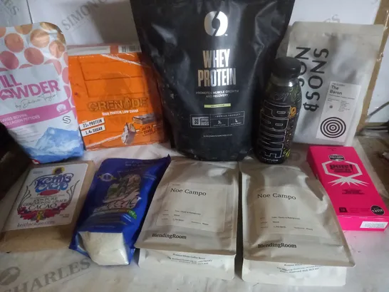 BOX OF APPROX 10 ASSORTED PRODUCTS TO INCLUDE WHEY PROTEIN POWDER, GRENADE JAFFA QUAKE PROTEIN BARS, PRIME HYDRATION DRINK KSI EDITION, ETC 