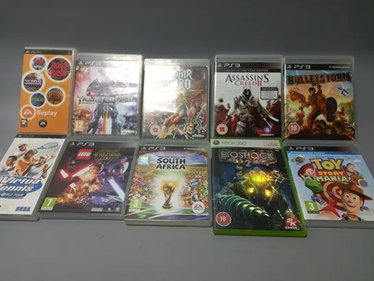 APPROXIMATELY 32 ASSORTED GAMES TO INCLUDE BIOSHOCK 2 (XBOX 360), 2010 FIFA WORLD CUP SOUTH AFRIA (PS3), VIRTUAL TENNIS:WORLD TOUR (PSP), ETC