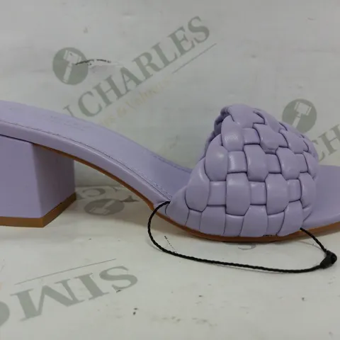 LIMITED COLLECTION PLAITED FASHION MULE MID HEEL IN LILAC - UK 6E