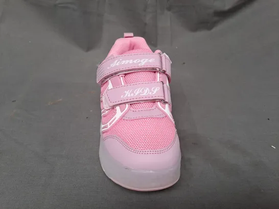 BOXED PAIR OF DESIGNER KIDS WHEELED SHOES IN PINK EU SIZE 30