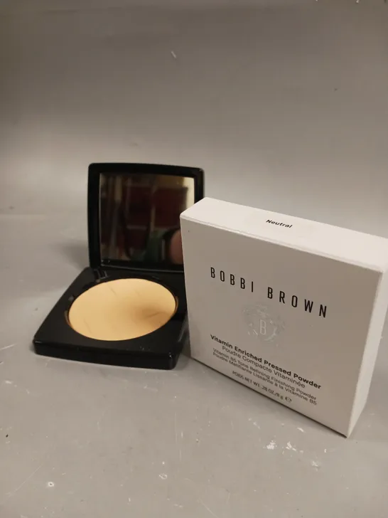 BOBBI BROWN VITAMIN ENRICHED PRESSED POWDER - NEUTRAL 