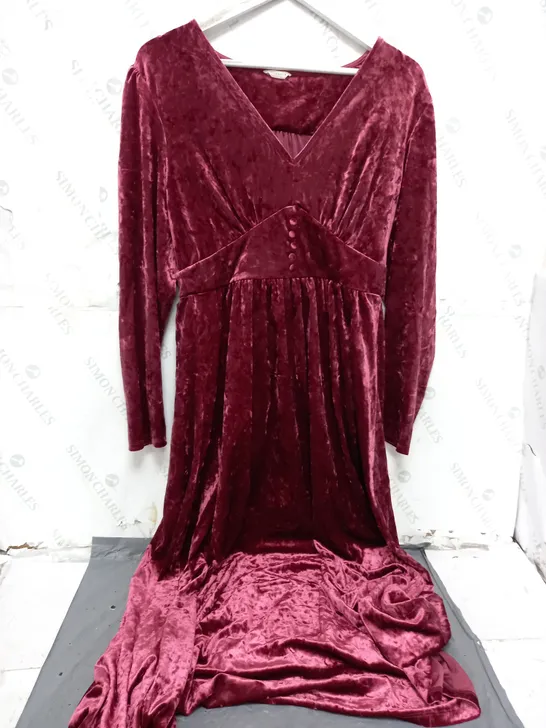 MONSOON DRESS IN BERRY SIZE 14 