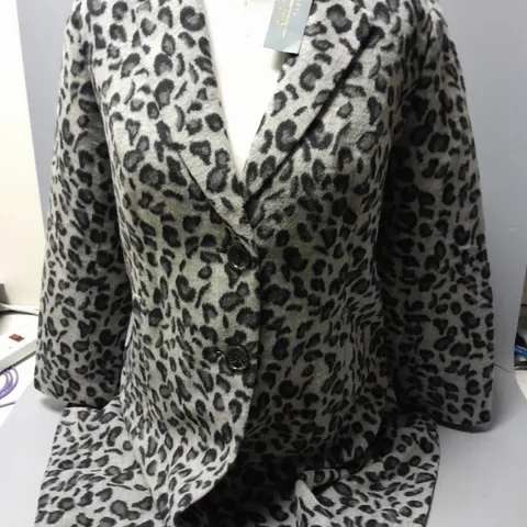 RUTH LANGSFORD LEOPARD PRINT BUTTON FRONT JACKET IN GREY SIZE 8