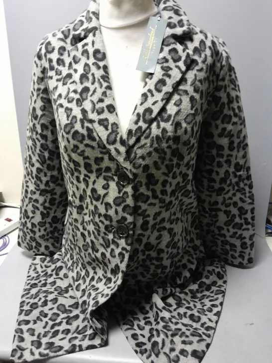 RUTH LANGSFORD LEOPARD PRINT BUTTON FRONT JACKET IN GREY SIZE 8