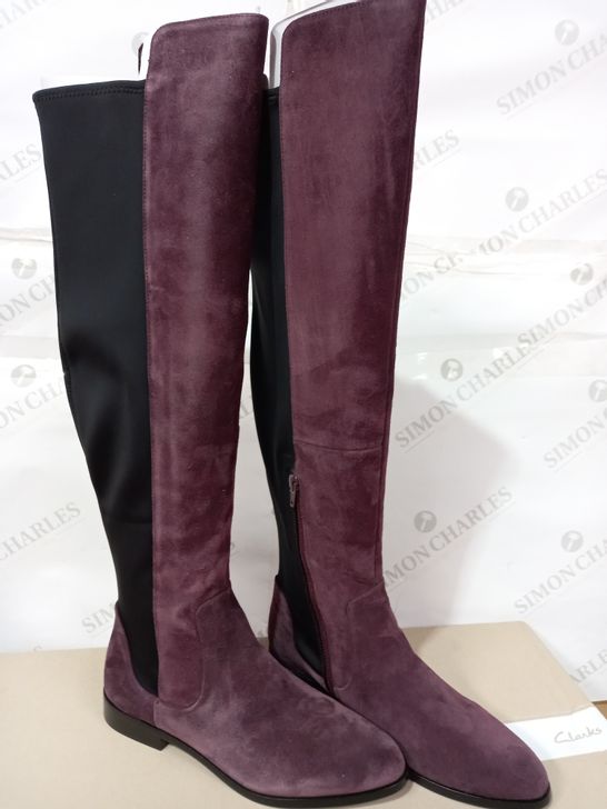 PAIR OF CLARKS BIZZY KNEE HIGH BOOTS AUBERGINE FAUX SUEDE UK SIZE 5  