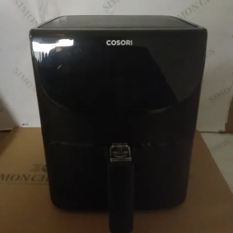 COSORI ELECTRIC HOT AIR FRYER 