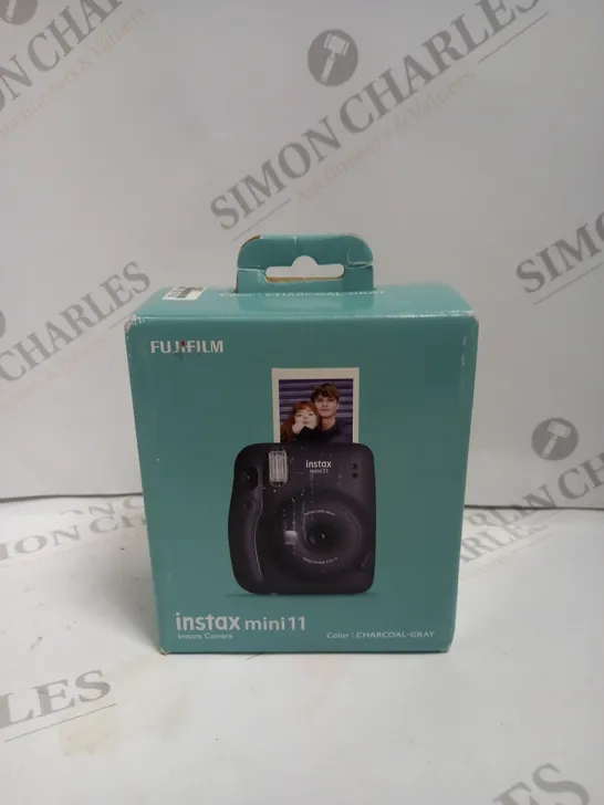 BOXED FUJIFILM INSTAX MINI 11 CAMERA IN CHARCOAL GRAY 