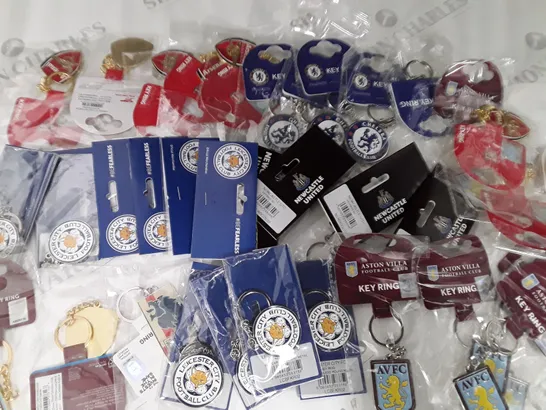 LOT OF APPROXIMATELY 35 ASSORTED FOOTBALL THEMED KEYRINGS