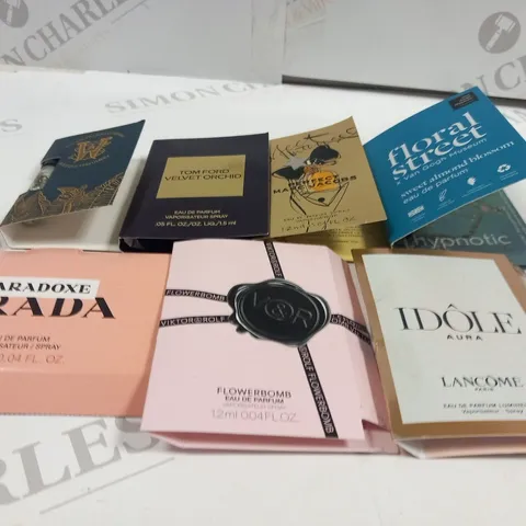 LARGE QUANTITY OF ASSORTED TESTER AND SAMPLE FRAGRANCES TO INCLUDE; PRADA, LANCOME, VIKTOR AND ROLF, MARC JACOBS, TOM FORD