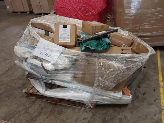 PALLET OF ASSORTED ITEMS INCLUDING: STEP LADDER, RETRACTABLE SAFETY GATE, MATTRESS TOPPER ECT.