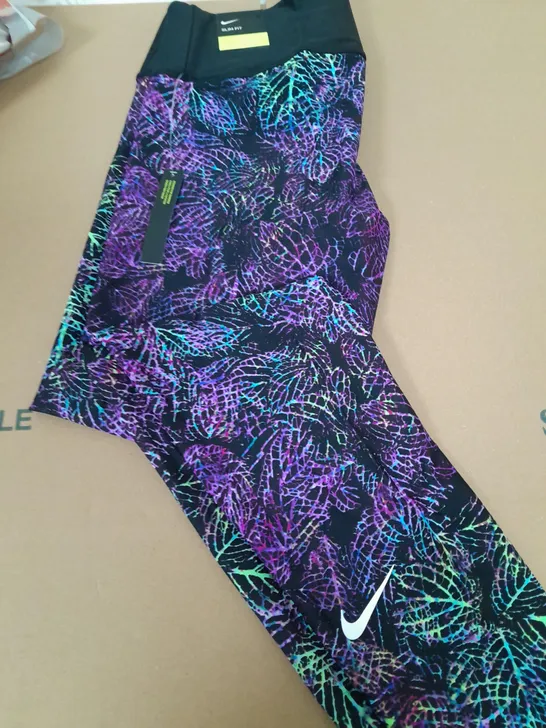 NIKE SLIM SWIM FIT LEGGINGS - SIZE 14