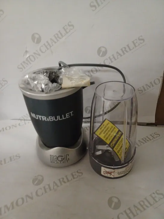 NUTRIBULLET 600 SERIES 600W NUTRITION EXTRACTOR 