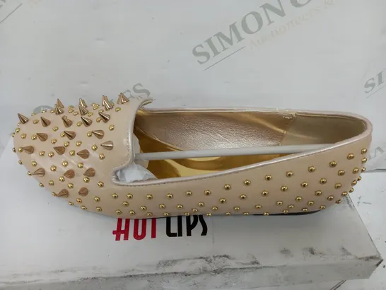 FLAT HEELED NUDE GOLD SPIKED SHOES SIZE 6