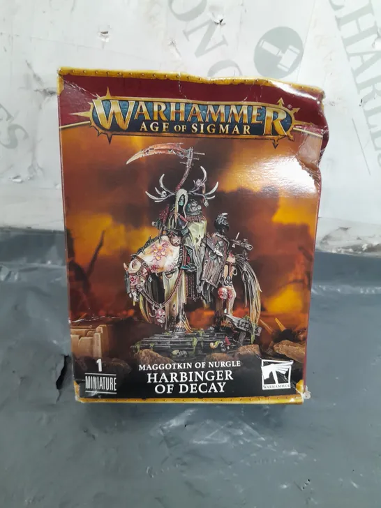 BOXED WARHAMMER AGE OF SIGMAR MAGGOTKIN OF NURGLE HARBRINGER OF DECAY (1 MINIATURE)